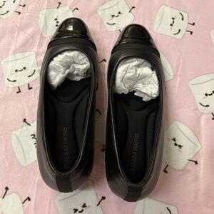 Women’s Black Short Heeled Dress Shoes